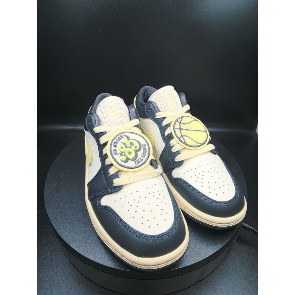 Jordan Air Jordan 1 Low SE Fall League Leather Sneaker HQ3009 US 6.5 WOMEN/5 MEN